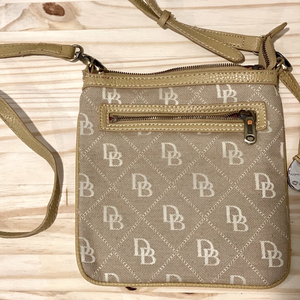Dooney & Bourke Crossbody